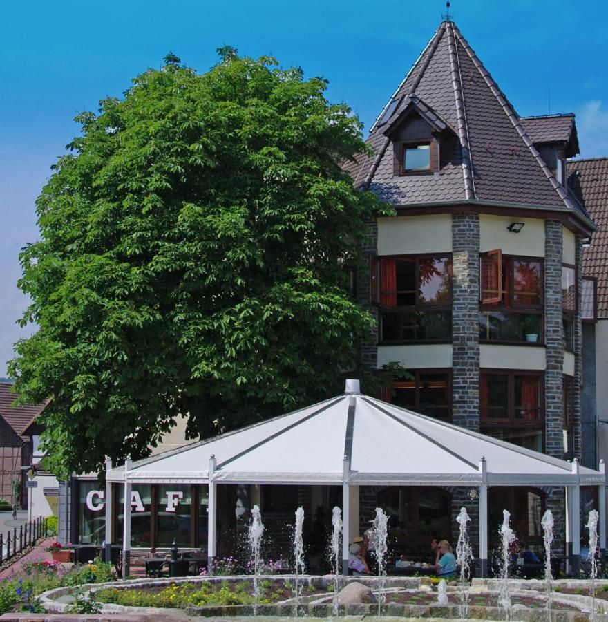 Hotel Vier Spitzen Lauenforde Buitenkant foto