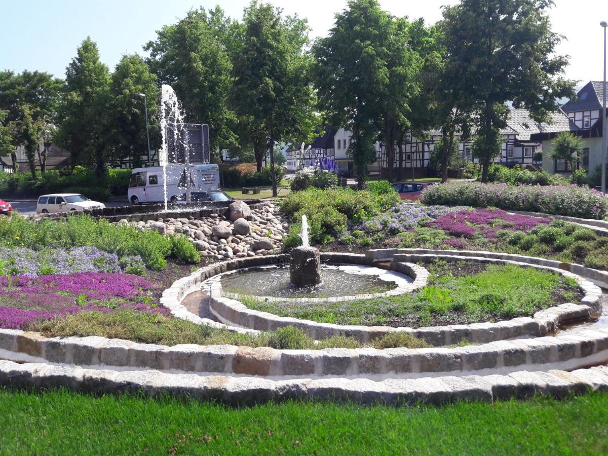 Hotel Vier Spitzen Lauenforde Buitenkant foto